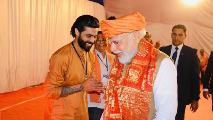 Team India Cricketer Ravindra Jadeja campaigning for wife Rivaba meets PM Narendra Modi ahead of Gujarat Elections 2022 kvn Team India Cricketer Ravindra Jadeja campaigning for wife Rivaba meets PM Narendra Modi ahead of Gujarat Elections 2022 kvn
