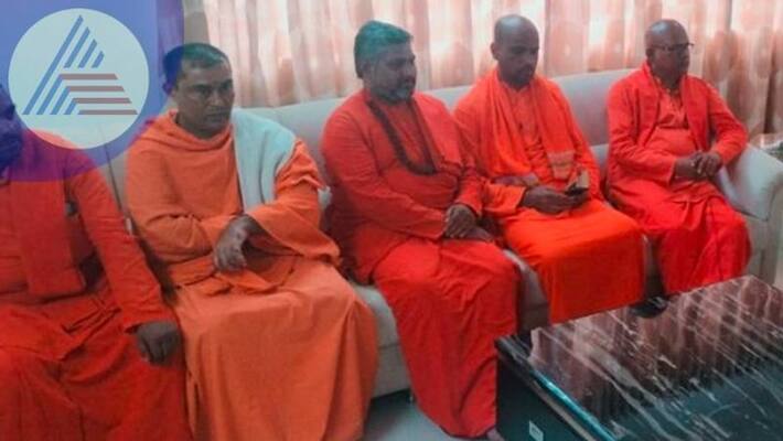 Secret meeting of SC St swaijis at Belgaum rav Secret meeting of SC St swaijis at Belgaum rav
