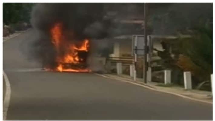 A tipper lorry that was running in adoor caught fire A tipper lorry that was running in adoor caught fire