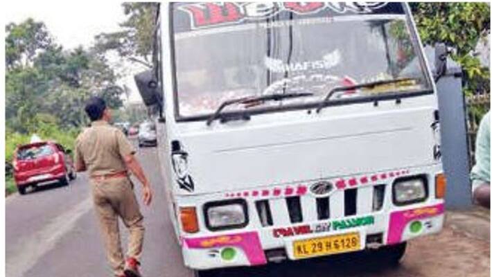 Motor vehicle department impound unfit mini bus without paying tax and insurance Motor vehicle department impound unfit mini bus without paying tax and insurance