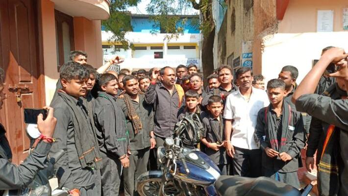 Boy wearing Ayappa mala allegedly denied entry in school Boy wearing Ayappa mala allegedly denied entry in school