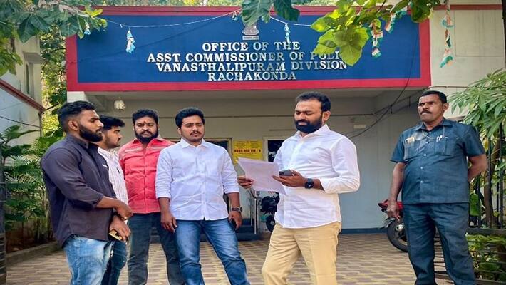 TSREDCO chairman Satish Reddy police complaint against YS Sharmila TSREDCO chairman Satish Reddy police complaint against YS Sharmila