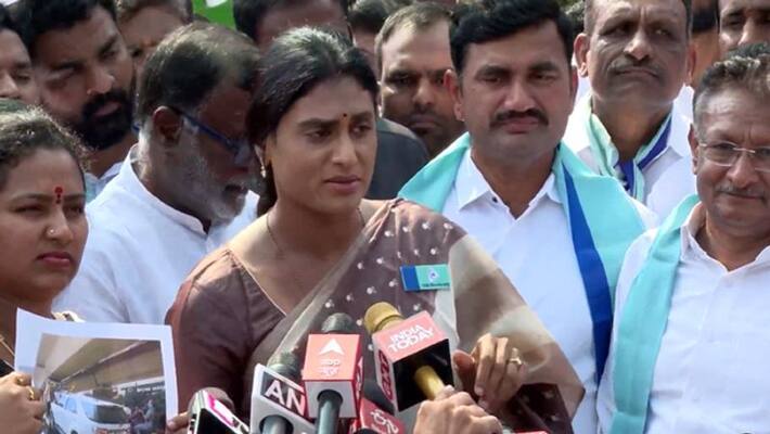 Warangal Police denies permission to YSRTP Chief YS Sharmila Praja Prasthanam Padayatra Warangal Police denies permission to YSRTP Chief YS Sharmila Praja Prasthanam Padayatra