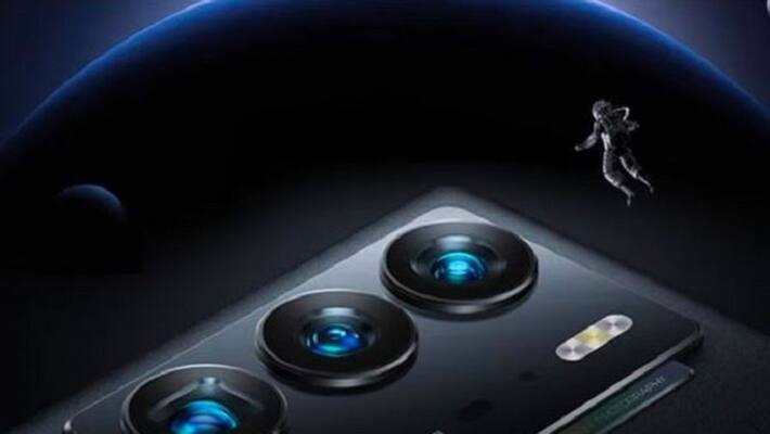 zte company brought a smartphone with 18GB RAM, 3 cameras of 64MP and 1 tb storage zte company brought a smartphone with 18GB RAM, 3 cameras of 64MP and 1 tb storage