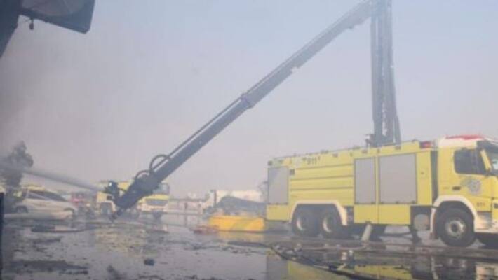 One died in a blaze occured at souq sawarikh jeddah in Saudi Arabia One died in a blaze occured at souq sawarikh jeddah in Saudi Arabia