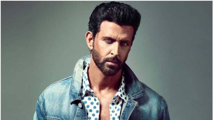 Hrithik Roshan Slammed By Netizens For Pushing Away A Fan Who Asked For A Selfie sgk Hrithik Roshan Slammed By Netizens For Pushing Away A Fan Who Asked For A Selfie sgk