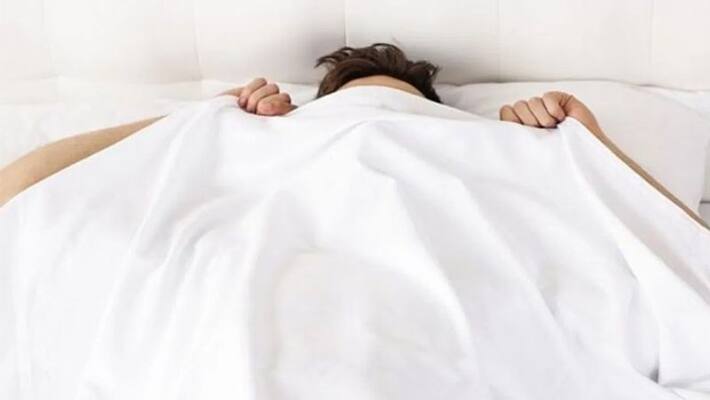 Cant wake up early in winters Oxford professor explains the scientific reason why Cant wake up early in winters Oxford professor explains the scientific reason why