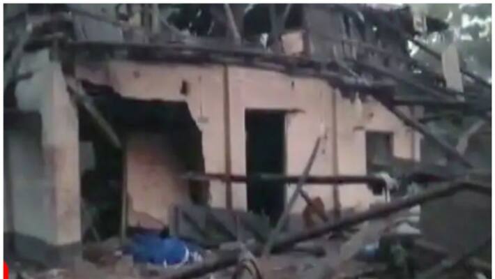 bomb blast at trinamool congress leaders house in bengal bomb blast at trinamool congress leaders house in bengal