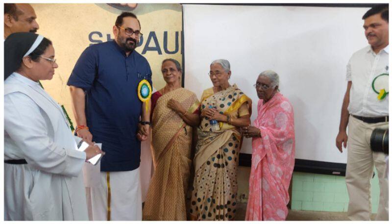 Union minister Rajeev Chandrasekhar visit Thrissur school which is studied 53 years ago