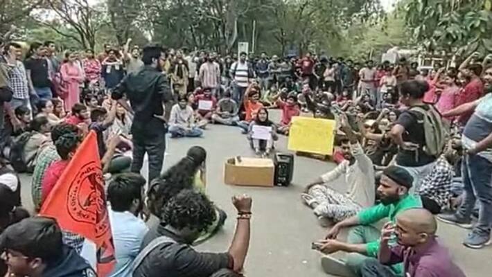 Hyderabad University Professor held for allegedly molesting Thailand student Hyderabad University Professor held for allegedly molesting Thailand student