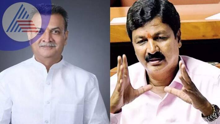 Ramesh Jarakiholi including No one will leave BJP Mahesh Kumatalli Ramesh Jarakiholi including No one will leave BJP Mahesh Kumatalli