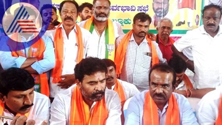 Congress dangerous for minorities says Ravikumar at kgf rav Congress dangerous for minorities says Ravikumar at kgf rav