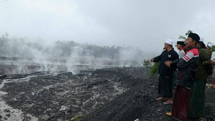 thousands were evacuated near Mount Semeru thousands were evacuated near Mount Semeru