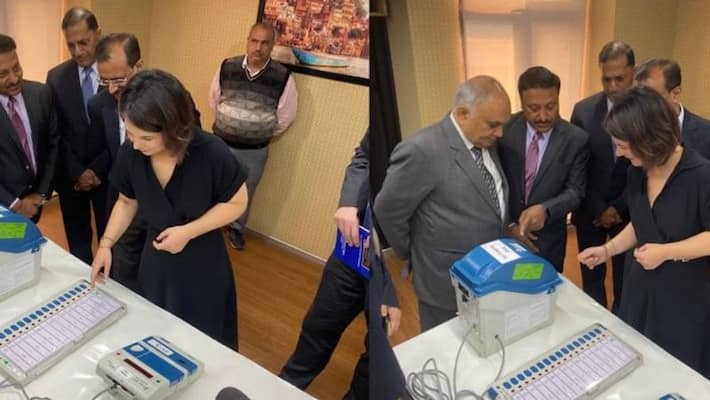 German Foreign Minister casts vote using Indian EVM German Foreign Minister casts vote using Indian EVM