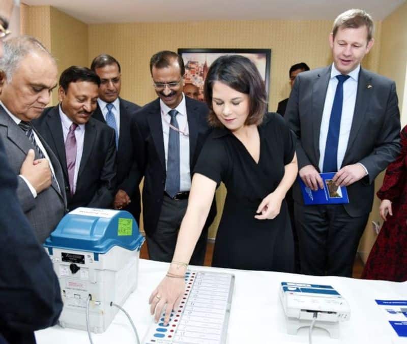 German Foreign Minister casts vote using Indian EVM