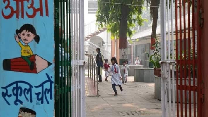 Delhi education dept suspends recognition of DPS Rohini for hiking fees against rules AJR Delhi education dept suspends recognition of DPS Rohini for hiking fees against rules AJR