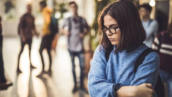 How To Deal With Social Anxiety Here Are 5 Coping Skills That Can Help You 