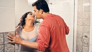 300px x 171px - Bhojpuri SEXY video: Anjana Singh, Ravi Kishan's BOLD, HOT bedroom song  'Lagale Tu Ang Sajna' go VIRAL