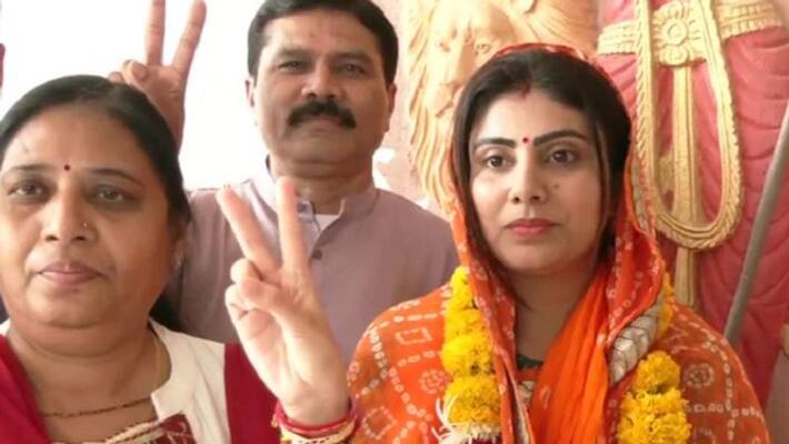 Team India Cricketer Ravindra Jadeja wife Rivaba Jadeja wins in Gujarat Assembly Elections Team India Cricketer Ravindra Jadeja wife Rivaba Jadeja wins in Gujarat Assembly Elections