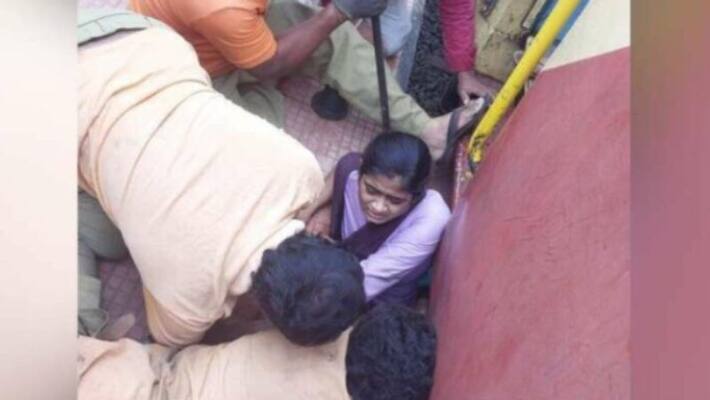 girl stuck between train and platform at Duvvada dies during treatment girl stuck between train and platform at Duvvada dies during treatment