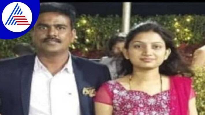 Jevargi CPI Crying For His Friend Who Died in Accident in Kalaburagi grg Jevargi CPI Crying For His Friend Who Died in Accident in Kalaburagi grg