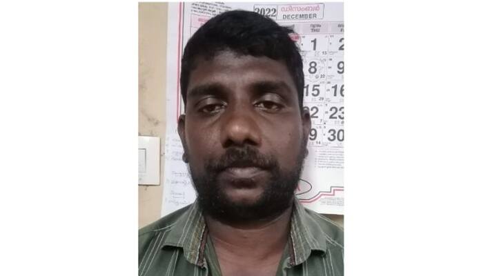 attempt to attack police Accused in custody attempt to attack police Accused in custody