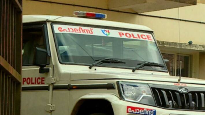 woman attacked in Kochi woman attacked in Kochi