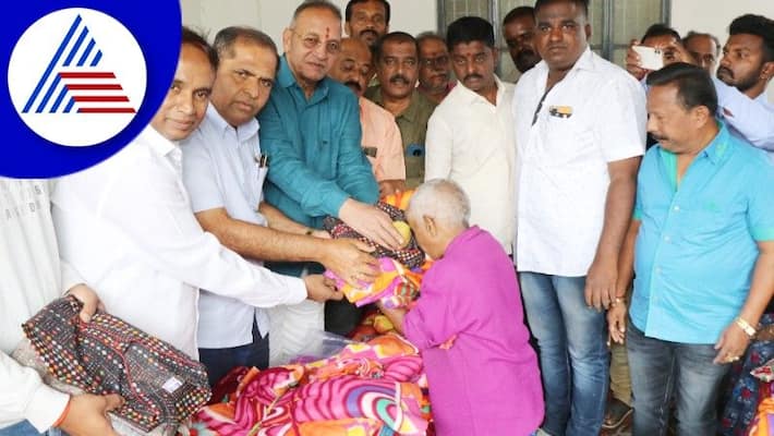 The country service of Sonia Gandhi and family is memorable Prasanna Kumara rav The country service of Sonia Gandhi and family is memorable Prasanna Kumara rav