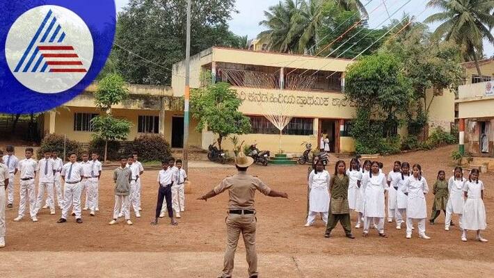 Good response to student police cadet scheme at hubballi rav Good response to student police cadet scheme at hubballi rav