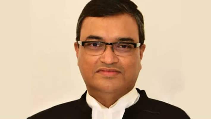 Justice Dipankar Dutta's swearing in as a Supreme Court judge.. What is his background? Justice Dipankar Dutta's swearing in as a Supreme Court judge.. What is his background?