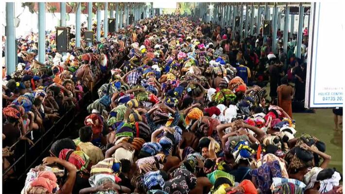 Makaravilakku Sabarimala entry will be stoped after 12 noon from pamba Makaravilakku Sabarimala entry will be stoped after 12 noon from pamba