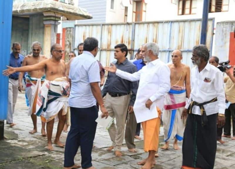 Sekar babu has questioned who will maintain the temples if the charity department is dissolved