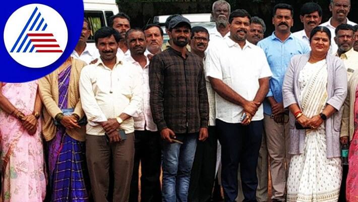 Demand to increase the salary of Gramam members to 10000 rs Demand to increase the salary of Gramam members to 10000 rs