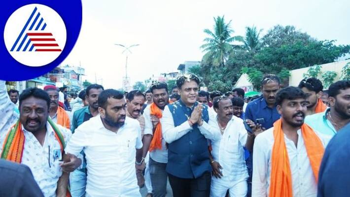 Mandya people coronation event for vokkaliga leader minister Ashwath Narayan gow Mandya people coronation event for vokkaliga leader minister Ashwath Narayan gow