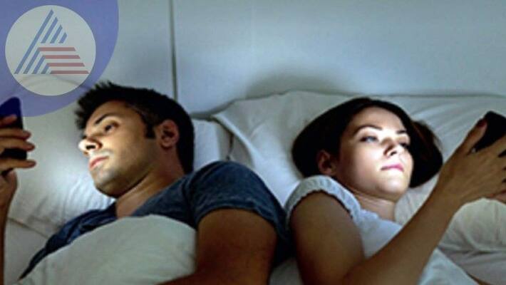 Marital relationship is threatened by too much mobile use rav Marital relationship is threatened by too much mobile use rav