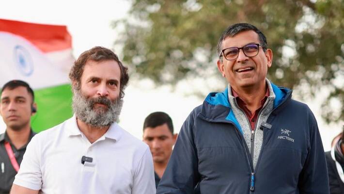 Former RBI Governor Raghuram Rajan joins Rahul Gandhi on his Bharat Jodo Yatra. Former RBI Governor Raghuram Rajan joins Rahul Gandhi on his Bharat Jodo Yatra.