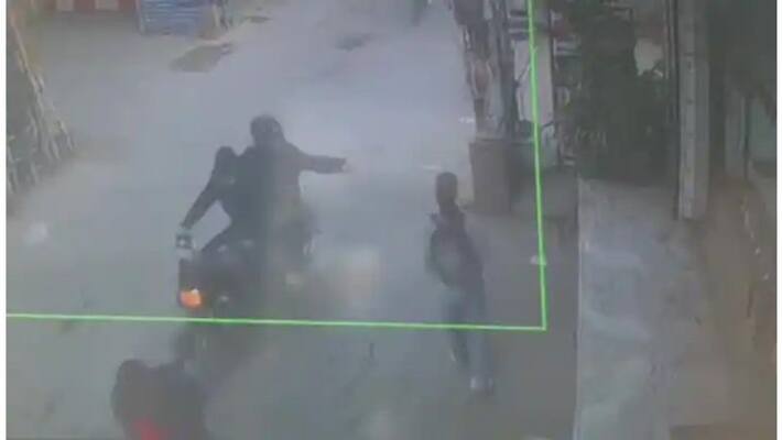video shows acid attack on delhi school girl cctv camera ash video shows acid attack on delhi school girl cctv camera ash