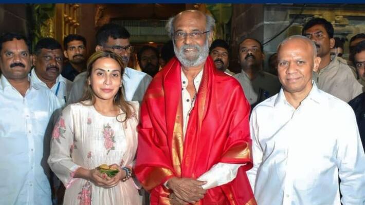 Superstar Rajinikanth visit tirupati temple with her daughter aishwarya Superstar Rajinikanth visit tirupati temple with her daughter aishwarya