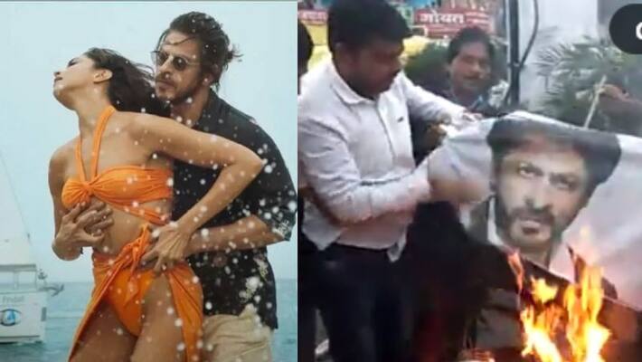 protesters burn Shah Rukh Khan's effigy for Pathaan movie controversy protesters burn Shah Rukh Khan's effigy for Pathaan movie controversy