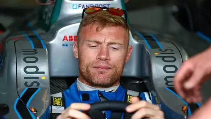 england former cricketer andrew flintoff lucky to survive in car crash england former cricketer andrew flintoff lucky to survive in car crash