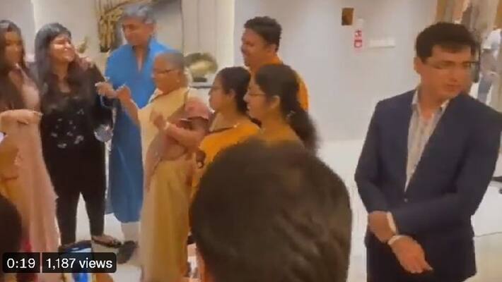 Infosys 40 years celebration Sudhamma steps to Shreya Ghoshals song Infosys 40 years celebration Sudhamma steps to Shreya Ghoshals song