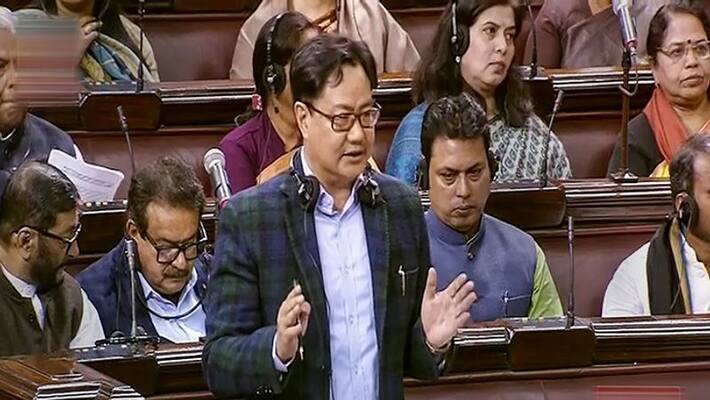 People who do not link Aadhaar with election card will not be struck off voters' list: Law minister Kiren Rijiju AJR People who do not link Aadhaar with election card will not be struck off voters' list: Law minister Kiren Rijiju AJR