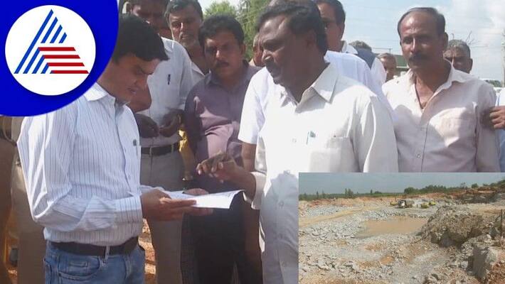 Farmers outrage against highway work at kolar rav Farmers outrage against highway work at kolar rav