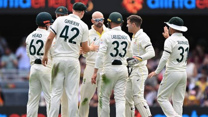 Australia vs South Africa 1st Test: SA all-out for 152 runs, Australia lost 3 early wickets Australia vs South Africa 1st Test: SA all-out for 152 runs, Australia lost 3 early wickets
