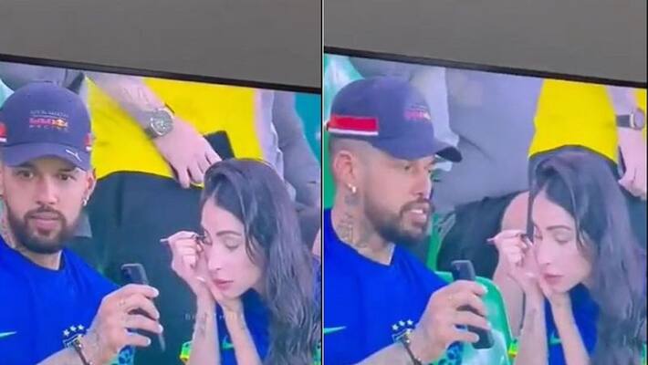 Man help wife for makeup during fifa world cup live match in stadium netizens calls husband of the year ckm Man help wife for makeup during fifa world cup live match in stadium netizens calls husband of the year ckm