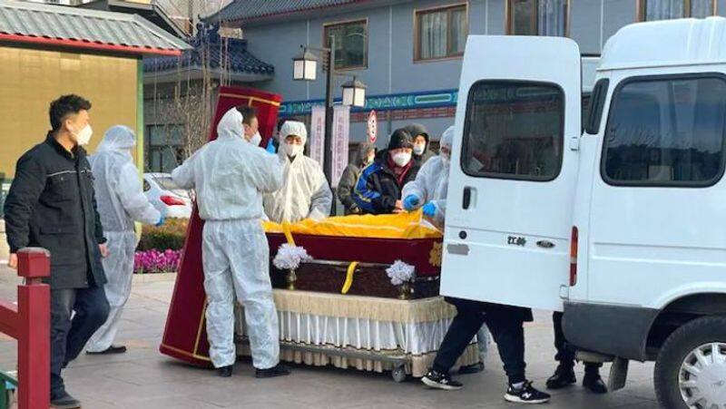 Experts predict that 60% of China might have the covid-19 disease within 3 months.Beijing flooded with dead bodies