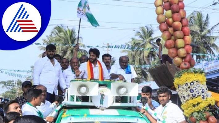 Former CM HD Kumaraswamy Power Show in Ramanagara Constituency gvd Former CM HD Kumaraswamy Power Show in Ramanagara Constituency gvd