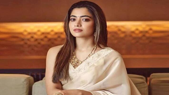 Rashmika danced to the Ranjithame son at the Varisu music launch Rashmika danced to the Ranjithame son at the Varisu music launch