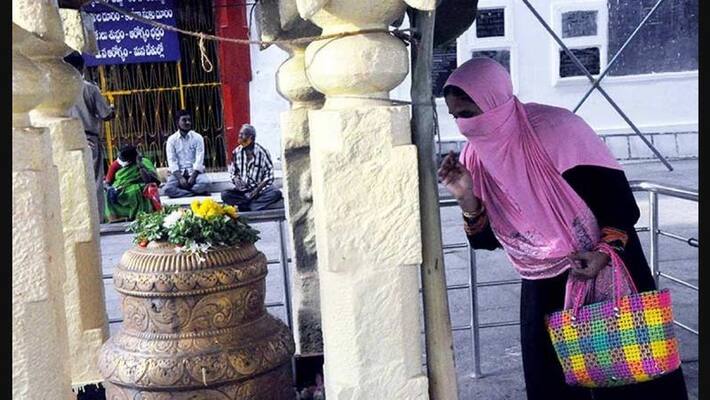 islam lady student sing Kanda Shashti Kavacham song in chennai islam lady student sing Kanda Shashti Kavacham song in chennai