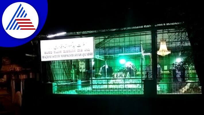 Hubballi bhairidevarakoppa dargah evacuation operation started under tight police security gvd Hubballi bhairidevarakoppa dargah evacuation operation started under tight police security gvd